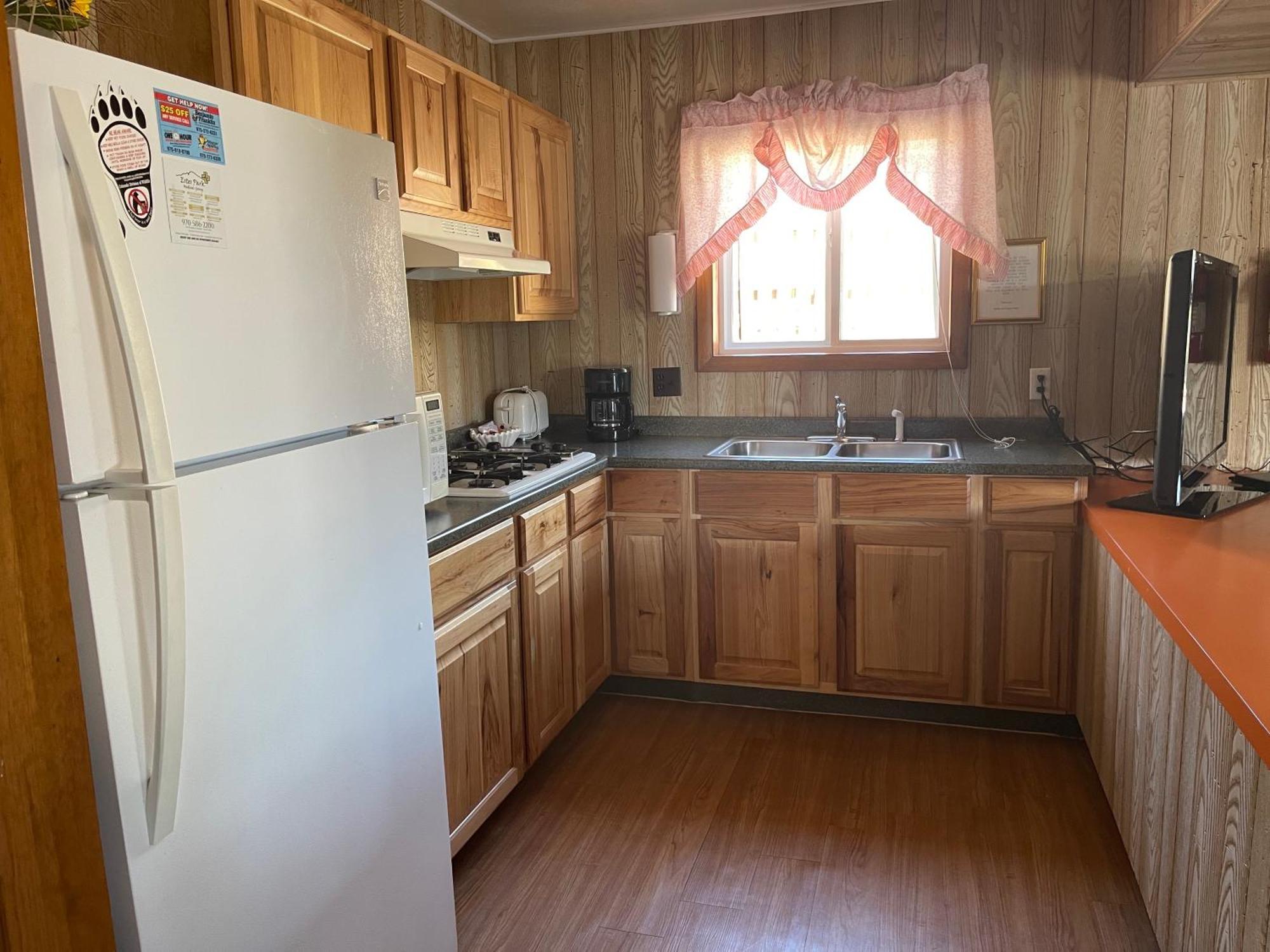 Saddle & Surrey Motel Estes Park Ruang foto